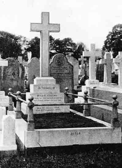 Wilkie Collins's grave
